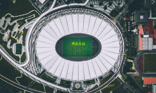 kaiyun-马丁内利闪耀全场，为胜利与传射建功欣喜，盛赞特罗萨德精妙助攻