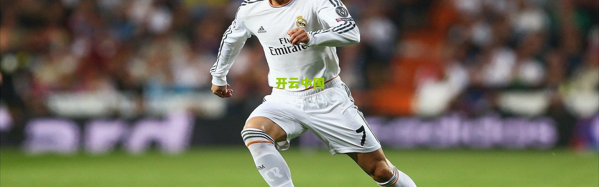 kaiyun-女球迷理性发声引热议，欣赏三笘薰与国籍无关，请停止恶意揣测