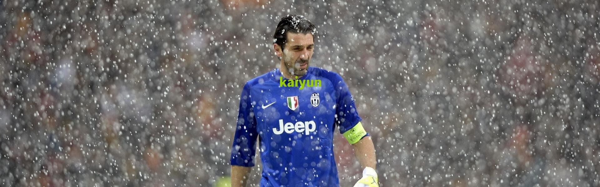 开云官网_狂轰24+14+13！超级巨星疯狂爆发再创历史神迹，所有质疑者今夜彻底沉默