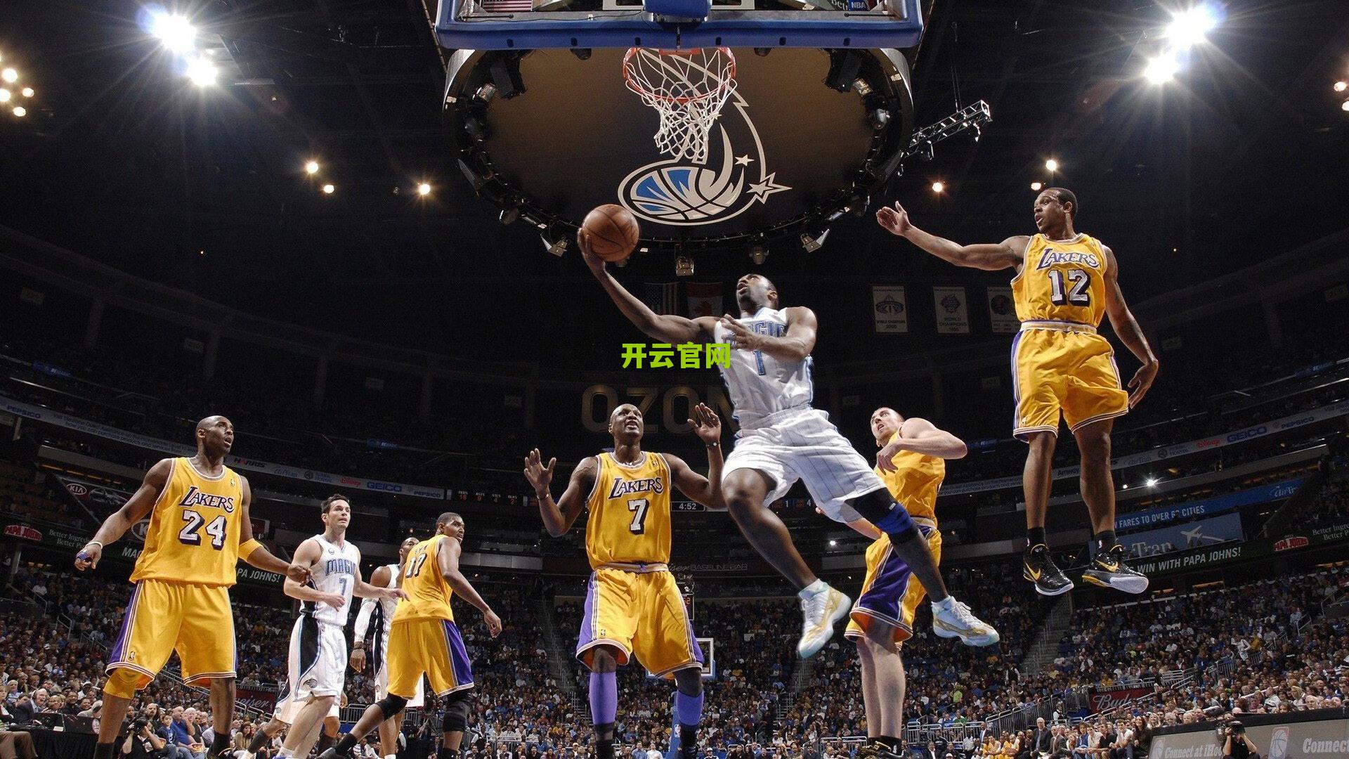 意甲霸权之争引爆名宿对决!皮耶罗力挺国米最强论,贝尔戈米激烈反驳,时代不可简单比较