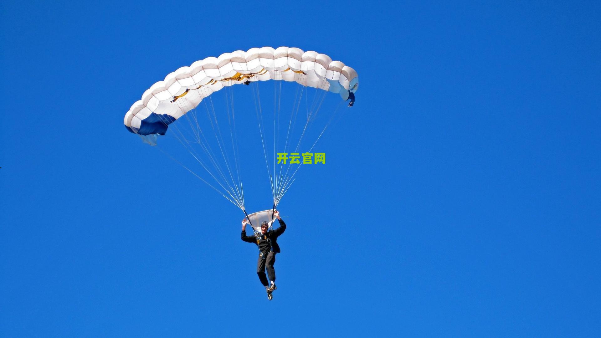 攻其不备！雷霆新星鬼手抢断引爆反击 吉迪抢断萨尔上演一条龙飞扣震撼全场