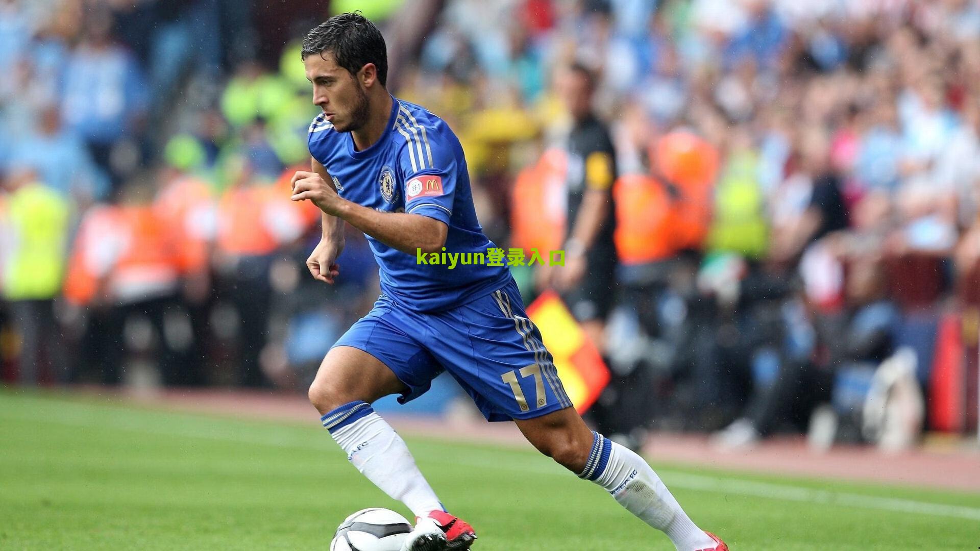 寒王双响难救主，维拉2-1力克曼联豪取十连胜！阿莫林与埃梅里差距尽显